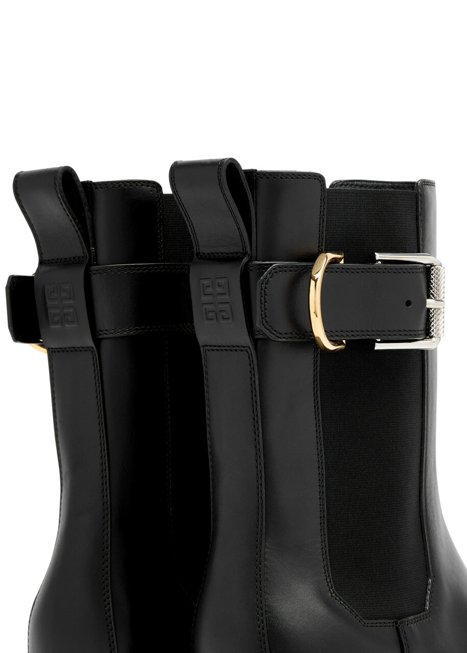 Givenchy Voyou Leather Chelsea Boots Black