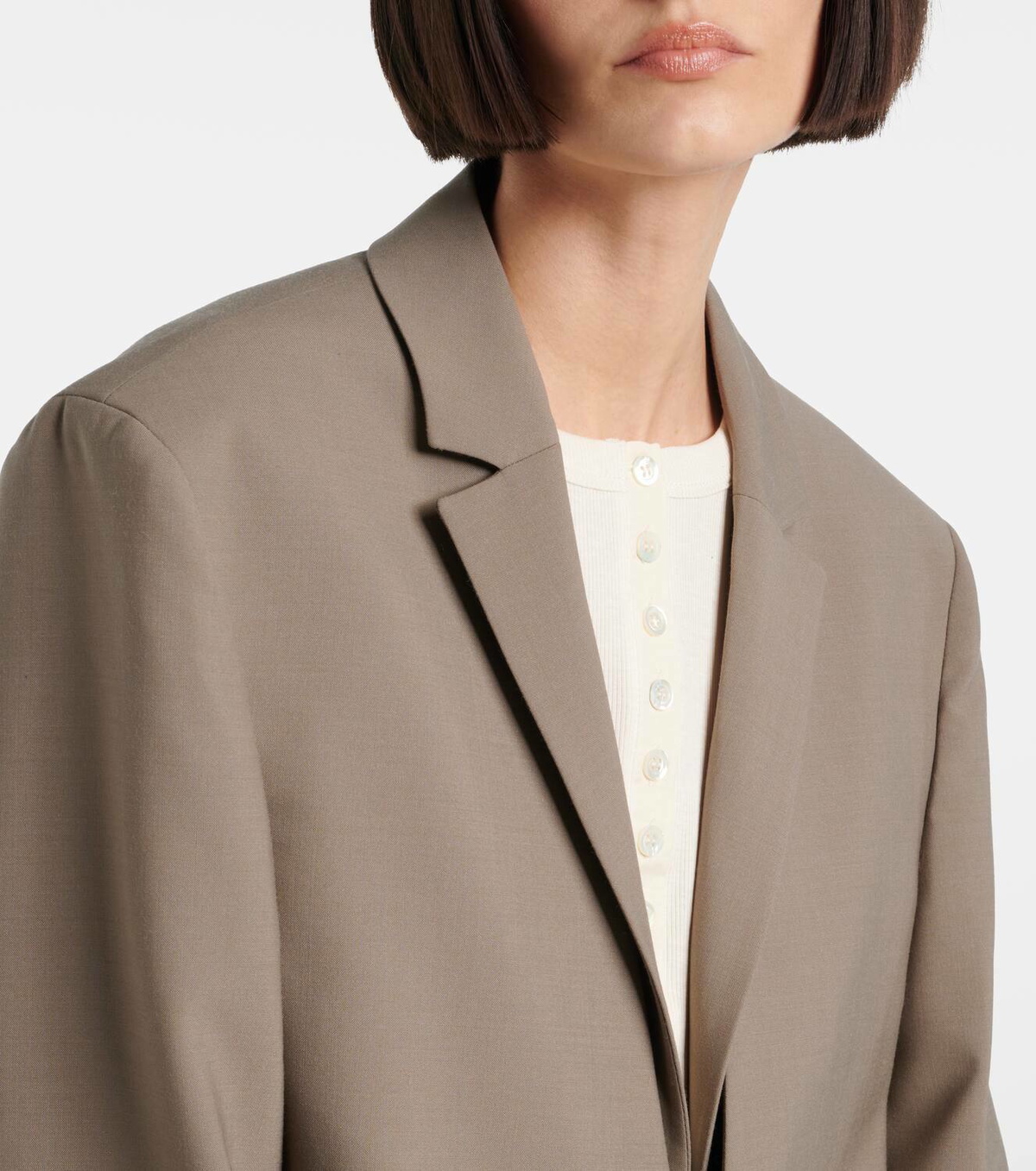 Róhe Deconstructed belted blazer