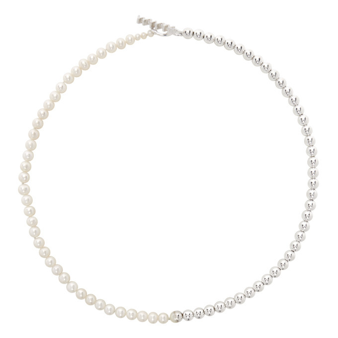 Photo: WWW.WILLSHOTT Silver and White Ball Chain Pearl Necklace