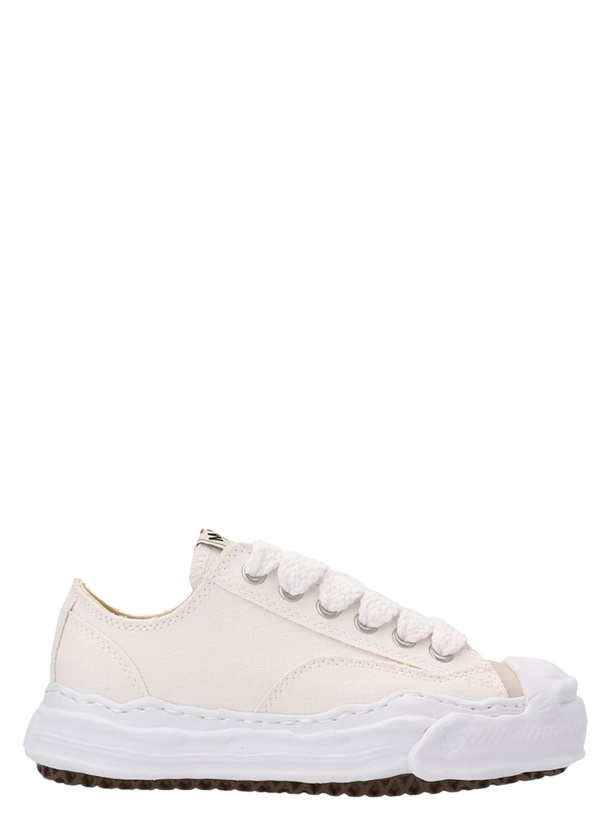 Photo: Mihara Yasuhiro hank Low Sneakers