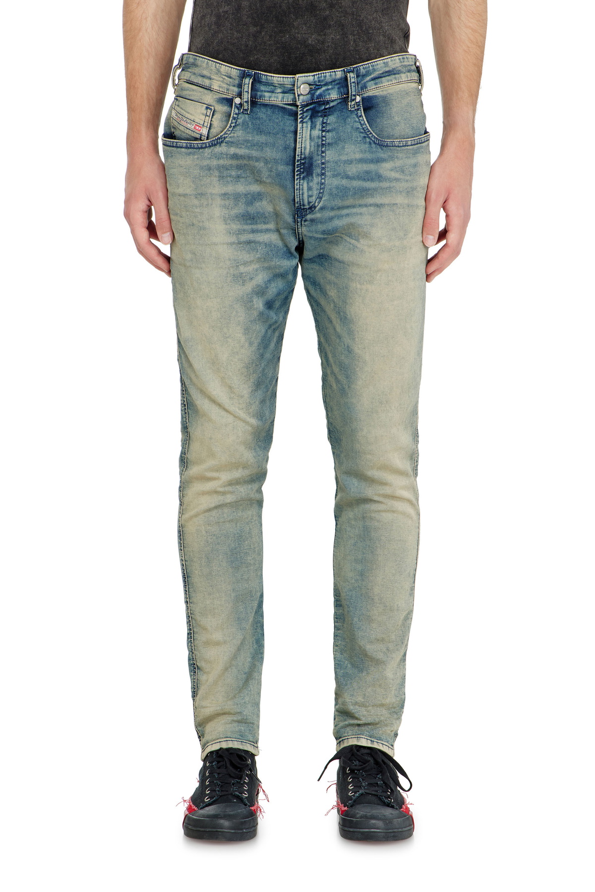Diesel Slim Regular Waist 2062 D-Strukt Joggjeans - Jeans Mens in Blue