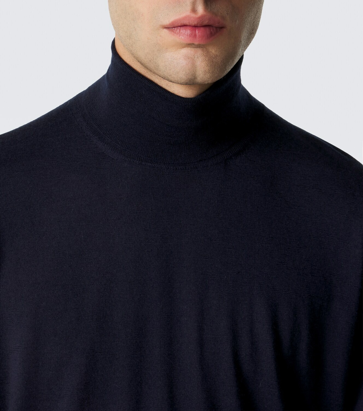 Thom Sweeney Cashmere and silk turtleneck sweater