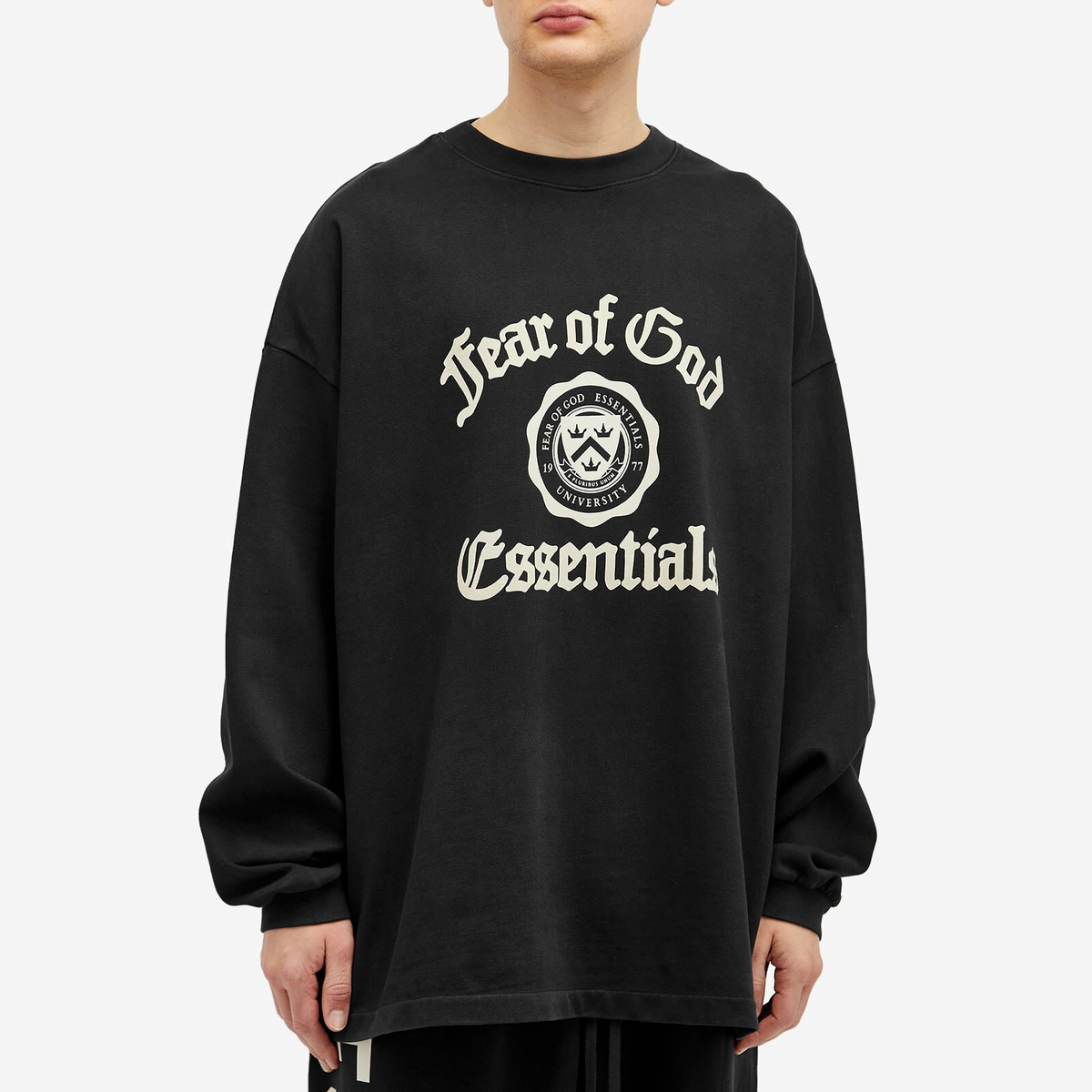 関税送料込♪Fear of God ESSENTIALS/University T-Shirt Fear of God Essentials Black University Crew Neck T-Shirt