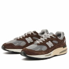 New Balance 991v2 Sneaker in Brown