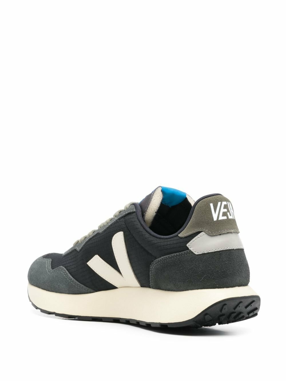 VEJA Paulistana Sneakers