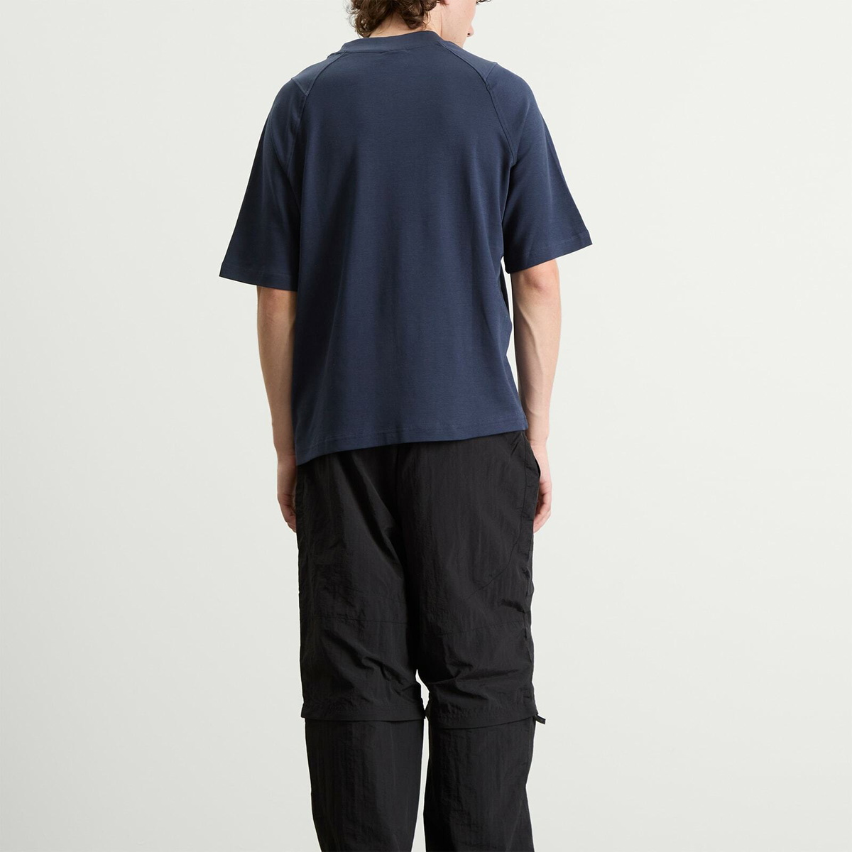 Umbro Men's Iconic Boxy T-Shirt in Dark Navy/Vista Blue