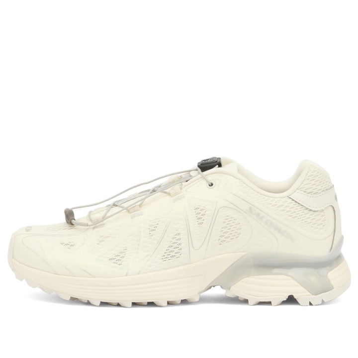 Photo: Salomon XT-WHISPER VOID Sneaker in Vanilla Ice