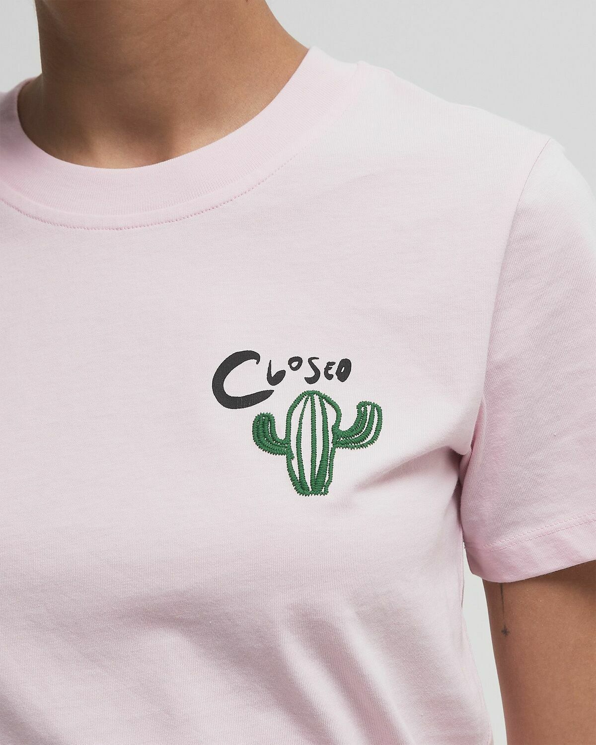 CLOSED EMBROIDERED TEE pink Womens Shortsleefe