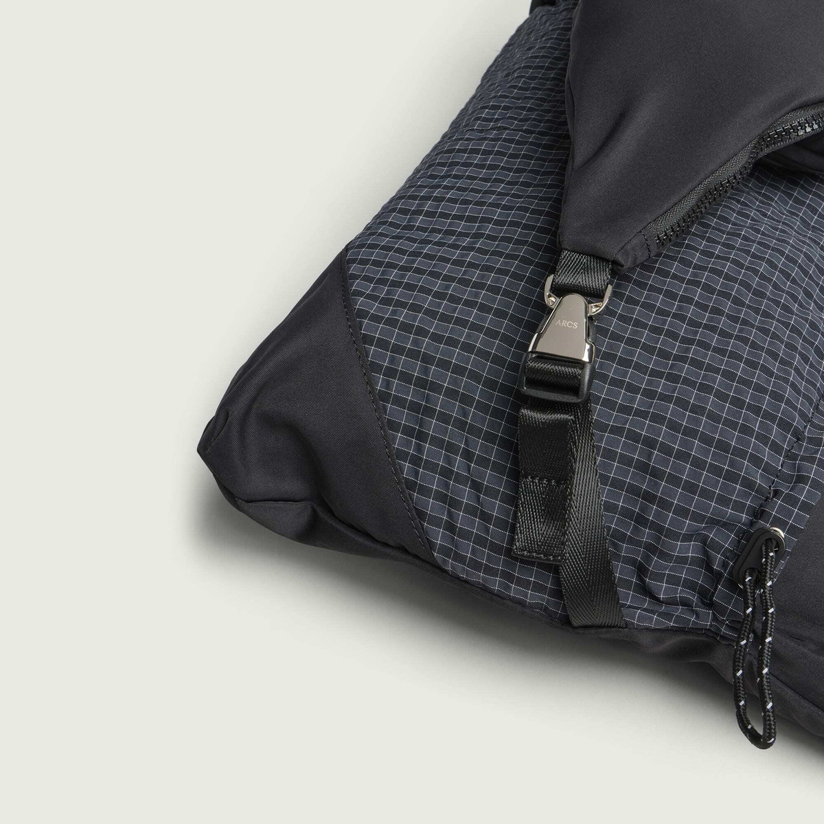 ARCS Cocoon Bag in Atlas Grid