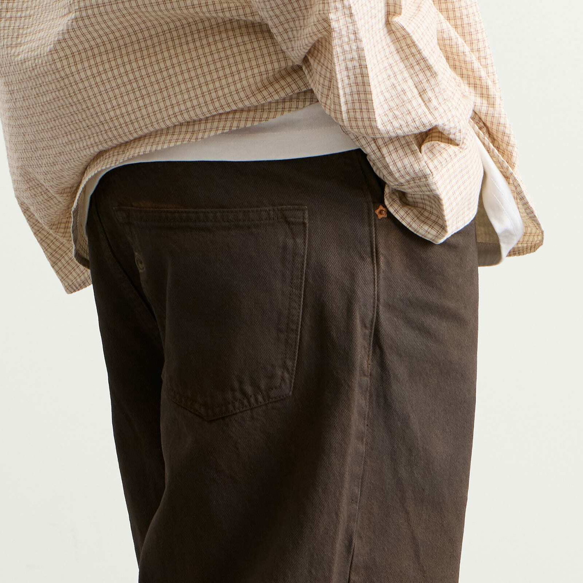 Larriet Men's Walé Wide Leg Jean in Mud Wash