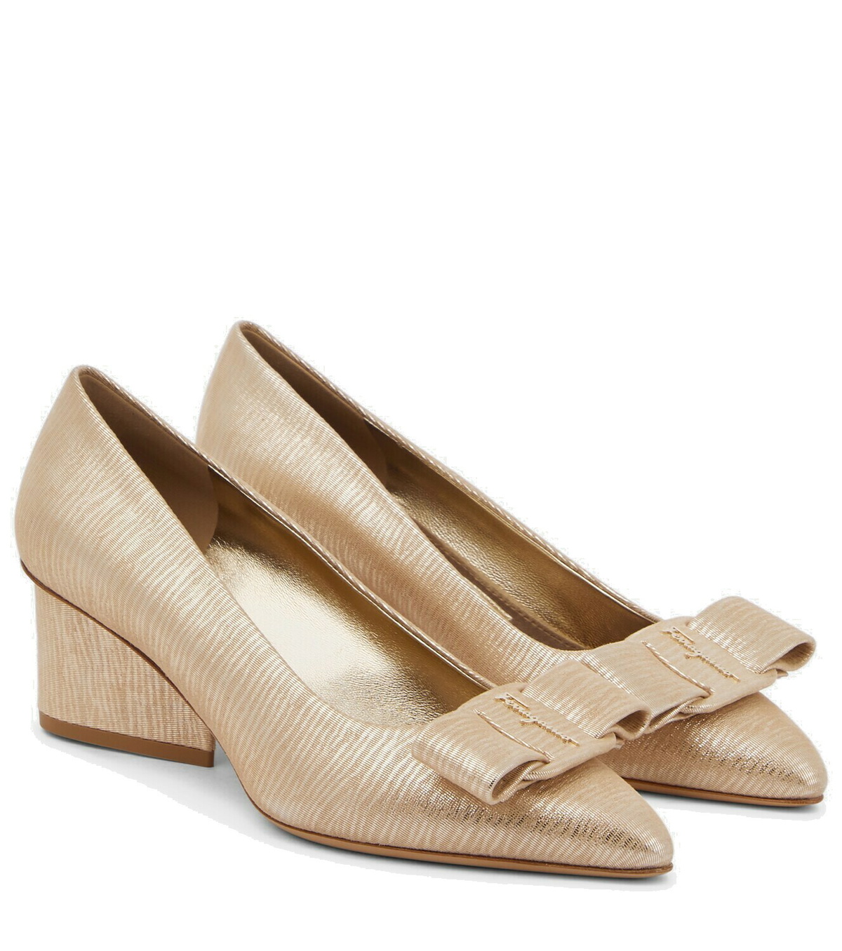 最終値下げ　Salvatore Ferragamo VIVA ベージュ P00775096.jpg