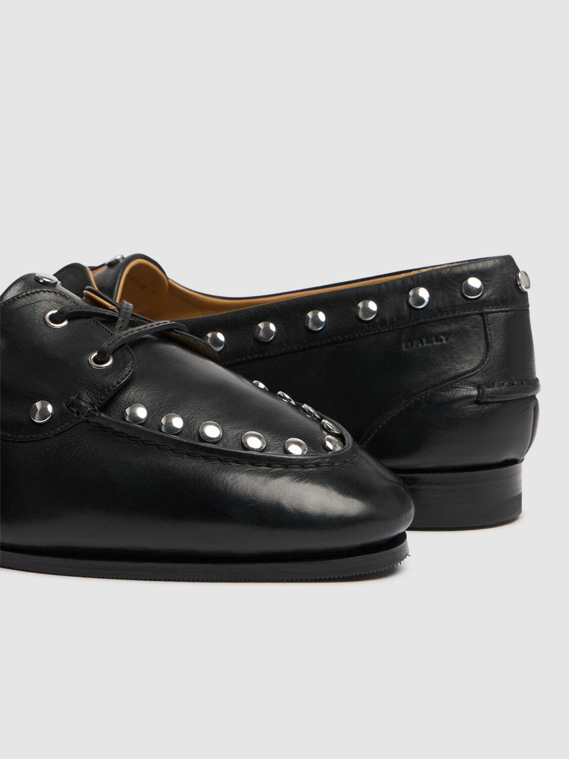 【関税&送料込】Bally Moccasin Pathy Bally Pathy Leather Loafers | Saks Fifth Avenue