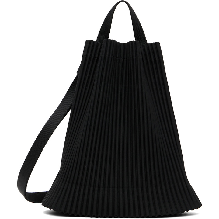 Photo: HOMME PLISSÉ ISSEY MIYAKE Black Drawstring Pleats Bag
