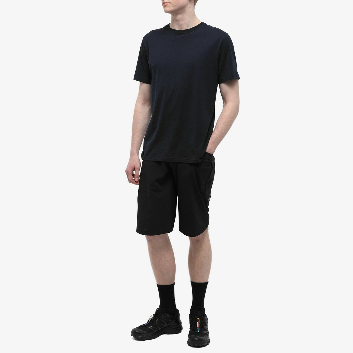 Rapha Men's Trail Short in Black/Light Grey Rapha