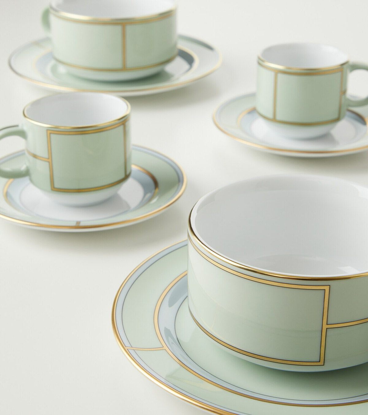 Ginori 1735 Diva set of 2 porcelain teacups and saucers