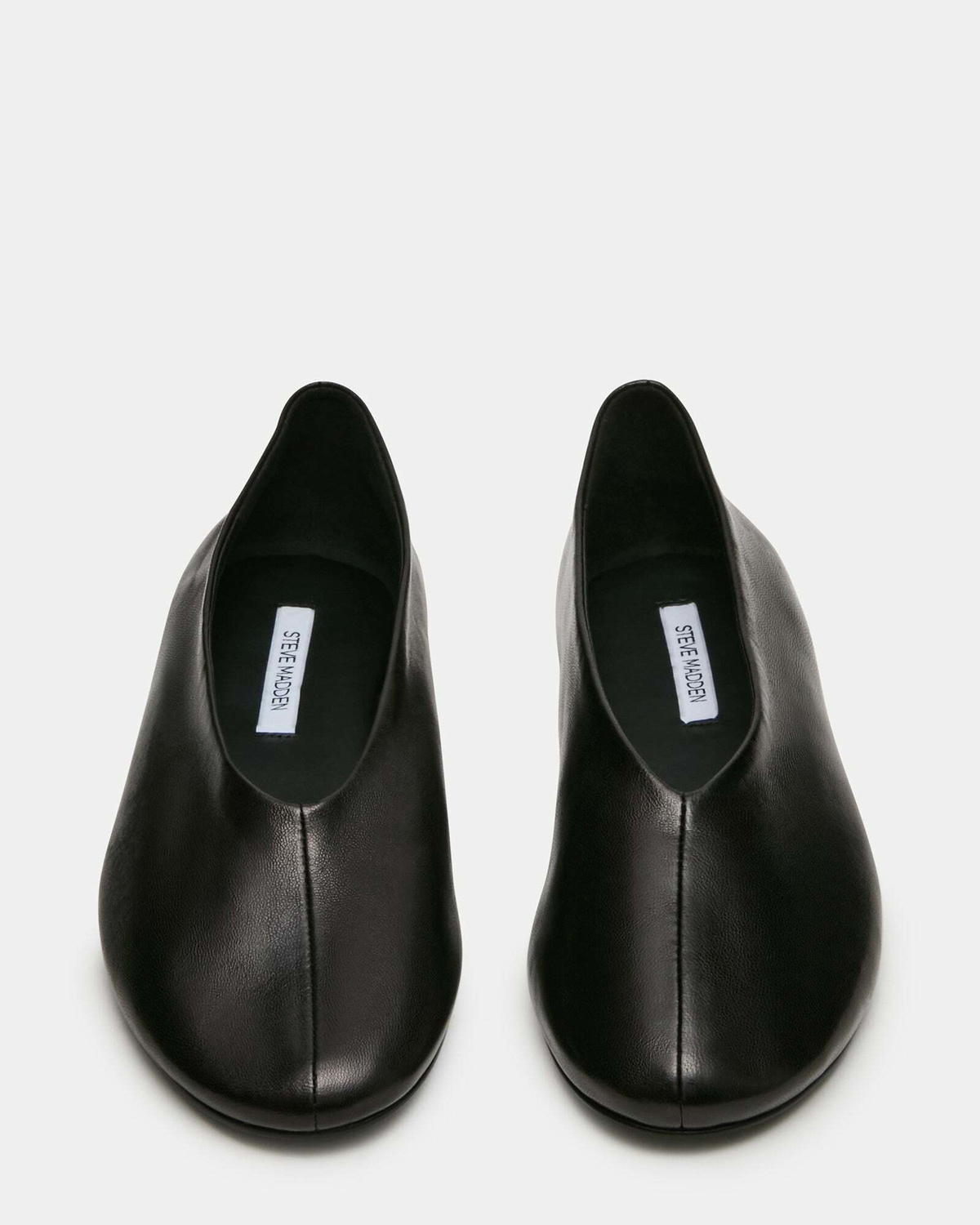 Steve Madden Cyntra Flats in Black