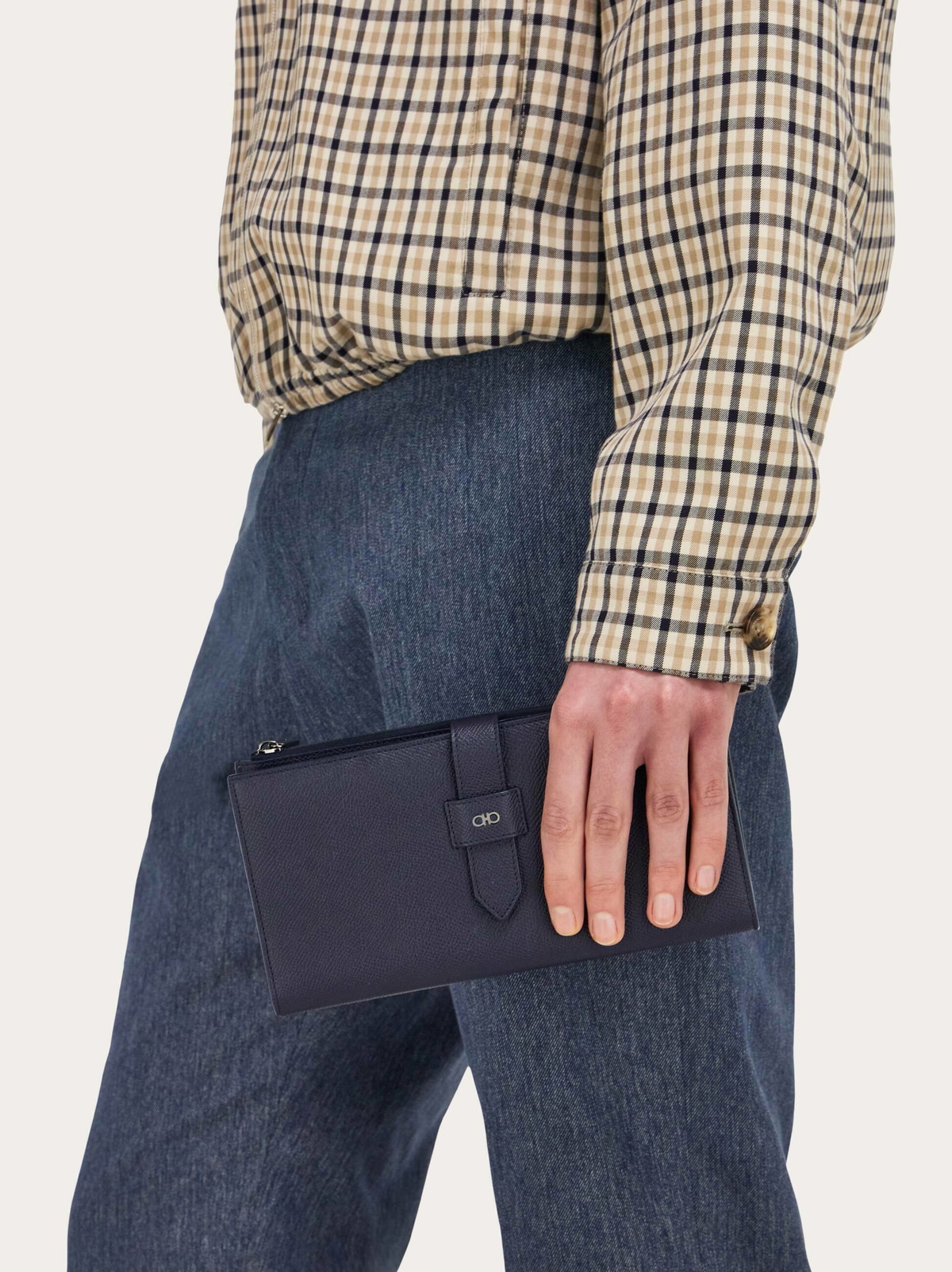Ferragamo Mens Gancini document holder in Blue