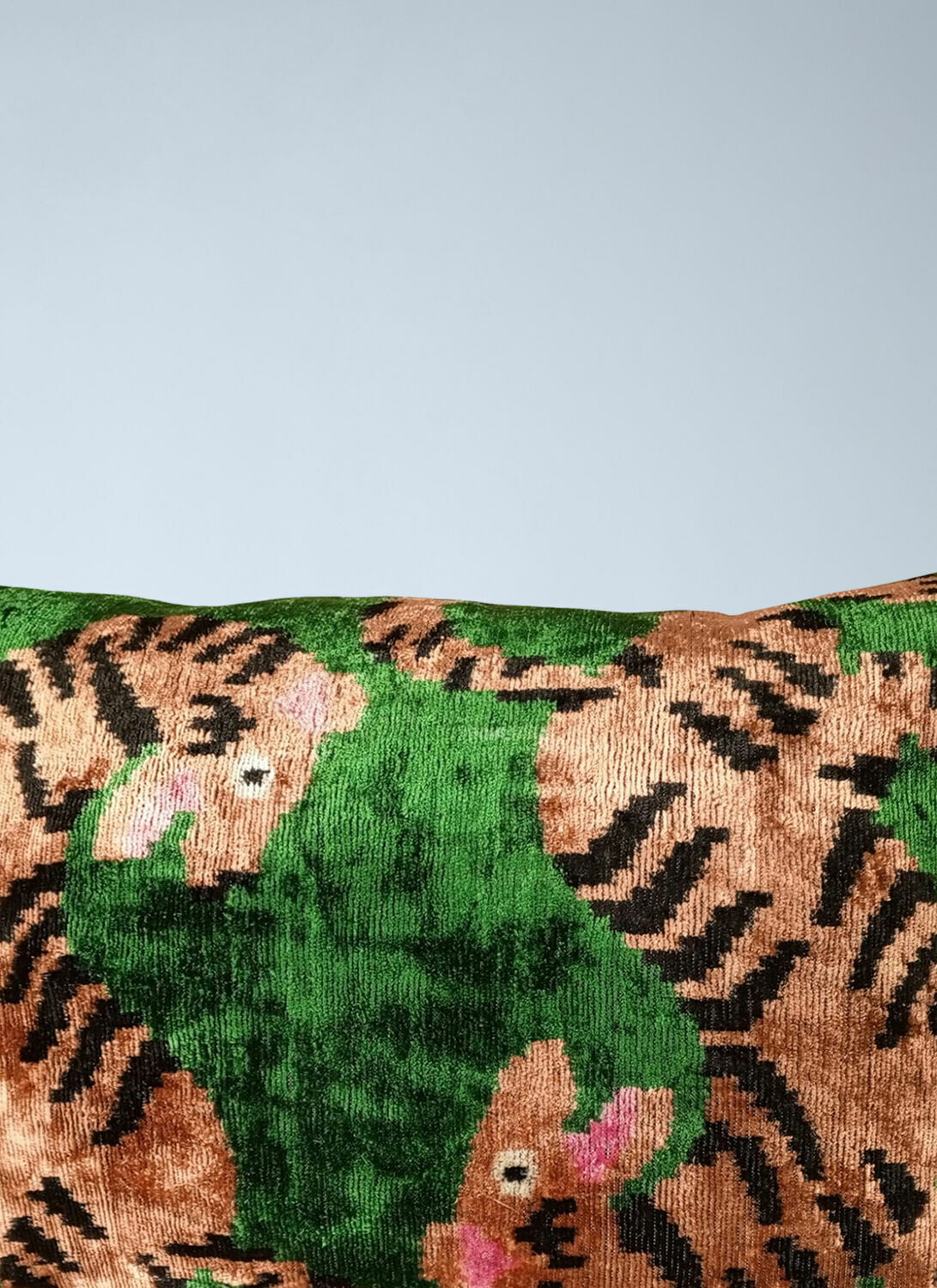 Les-Ottomans Patterned Velvet Cushion