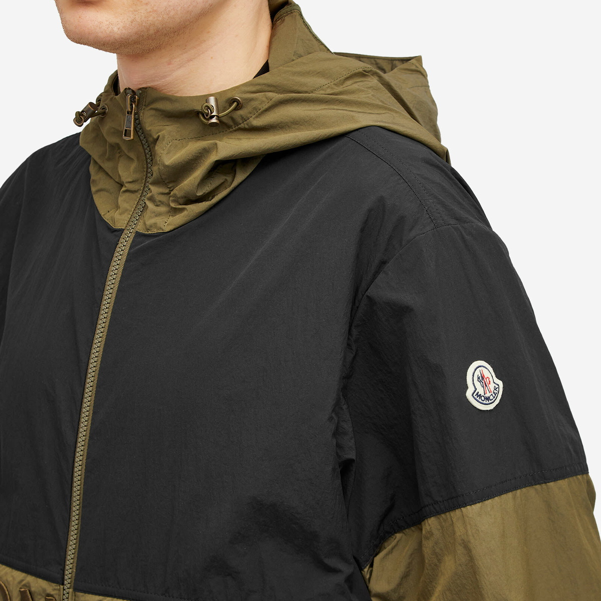 ★SALE★【送料関税無料】MONCLER Soft Valencay Jacket Moncler Men's Joly Crinkle Nylon Jacket in Green Moncler