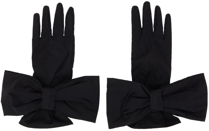 Photo: Shushu/Tong SSENSE Exclusive Black Bow Gloves