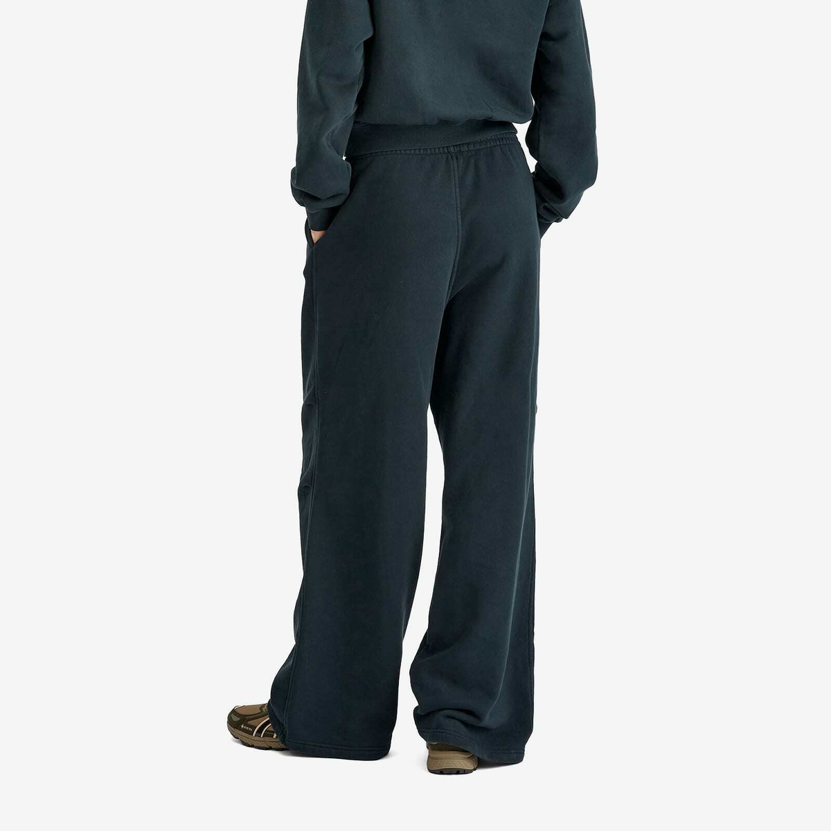 SKIMS Women's Lofty Garment Dye Fleece Boxer Sweatpants in