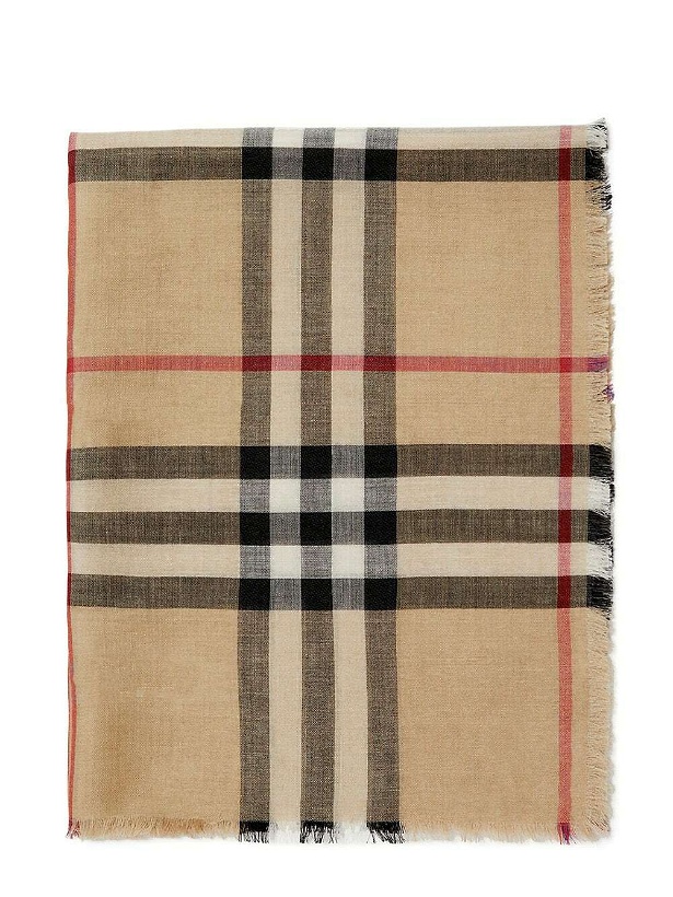 Photo: Burberry Checked Scarf