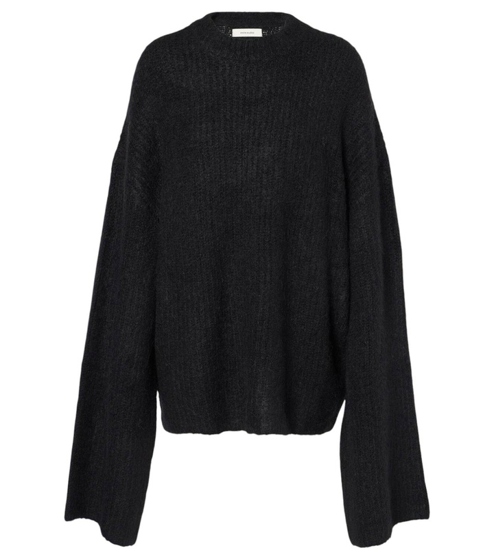 Photo: Entire Studios Ribbed-knit oversized sweater