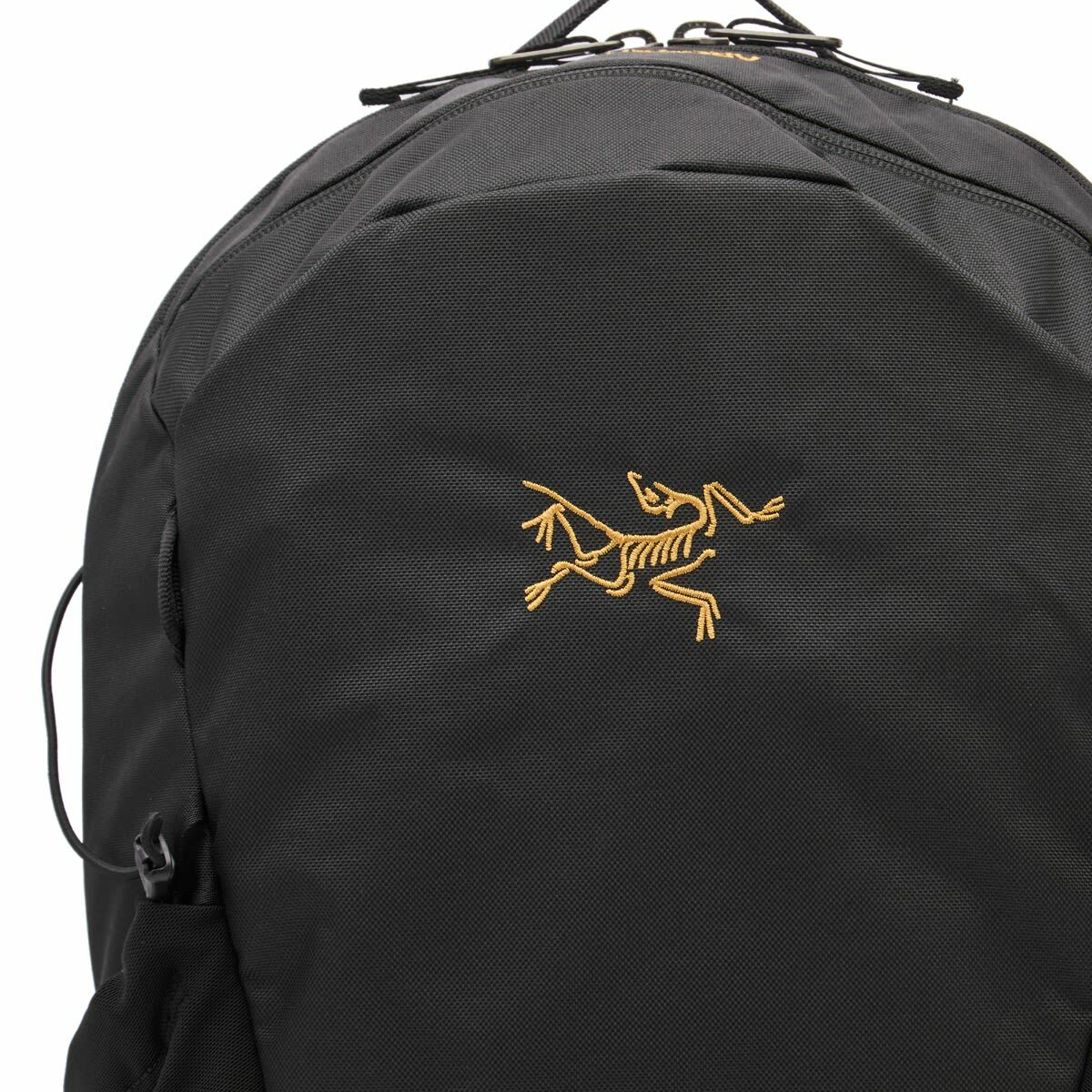 Arc'teryx Men's Mantis 16 Backpack in Black 