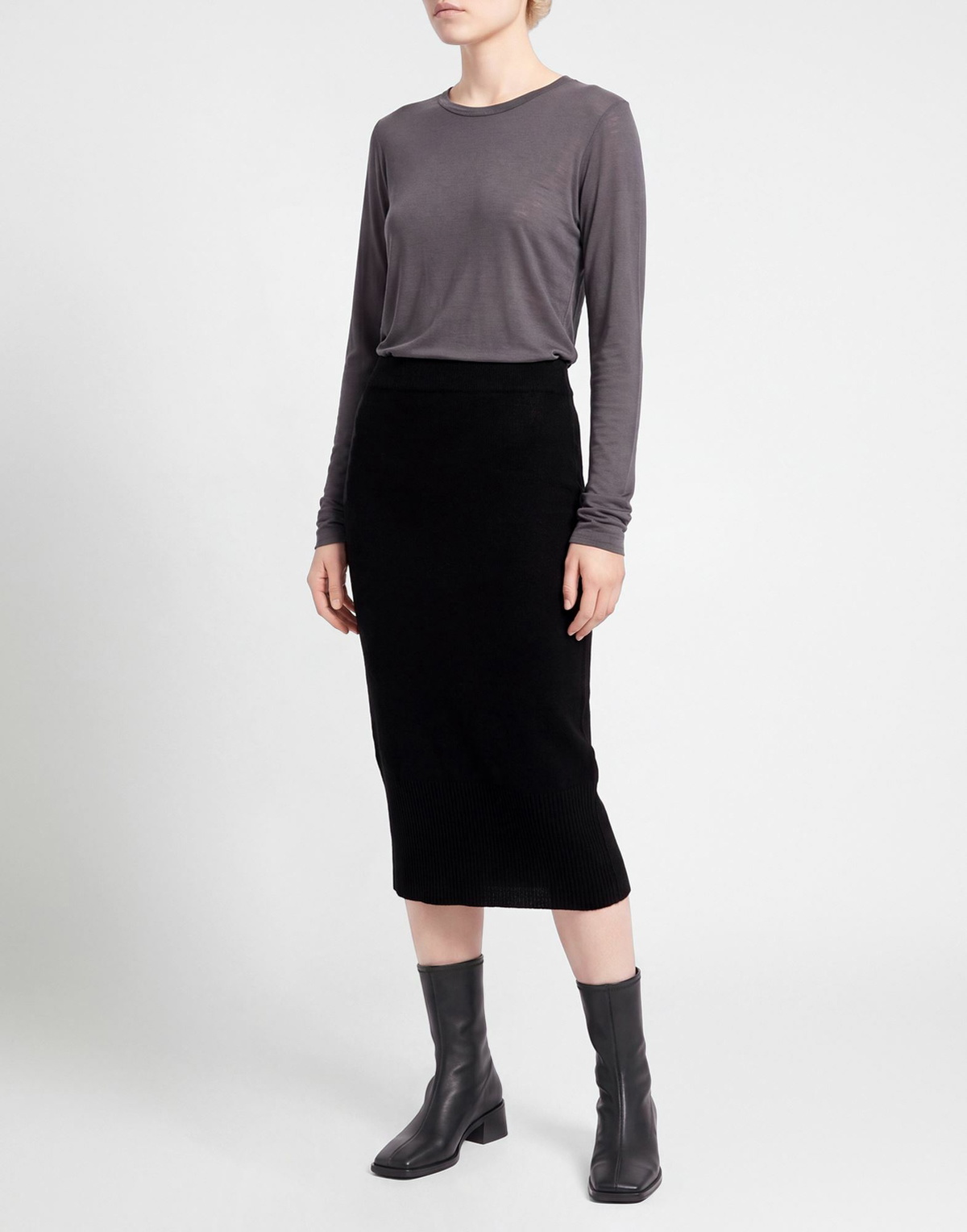 Jijil Womens Midi skirt in Black