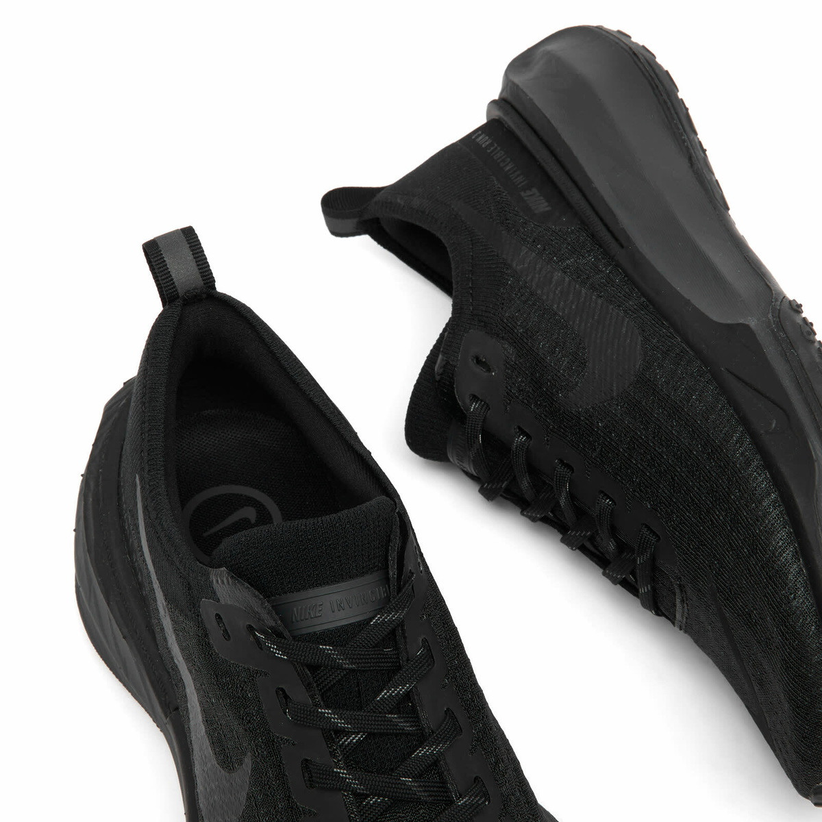 Nike Running Women's Invincible 3 Sneaker in Black/Anthracite