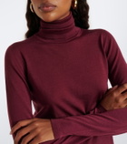 Max Mara Virgin wool turtleneck sweater