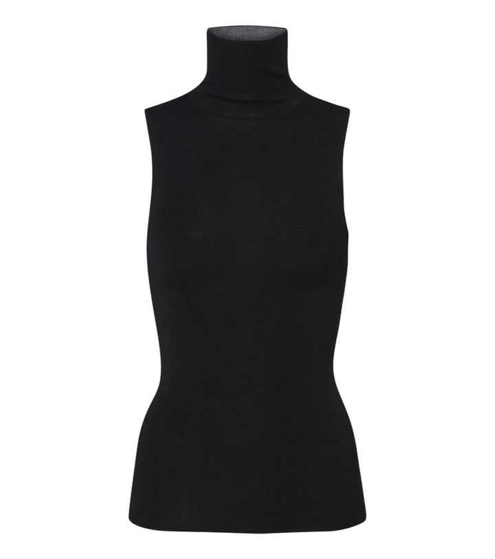 Photo: Dorothee Schumacher Virgin wool turtleneck top