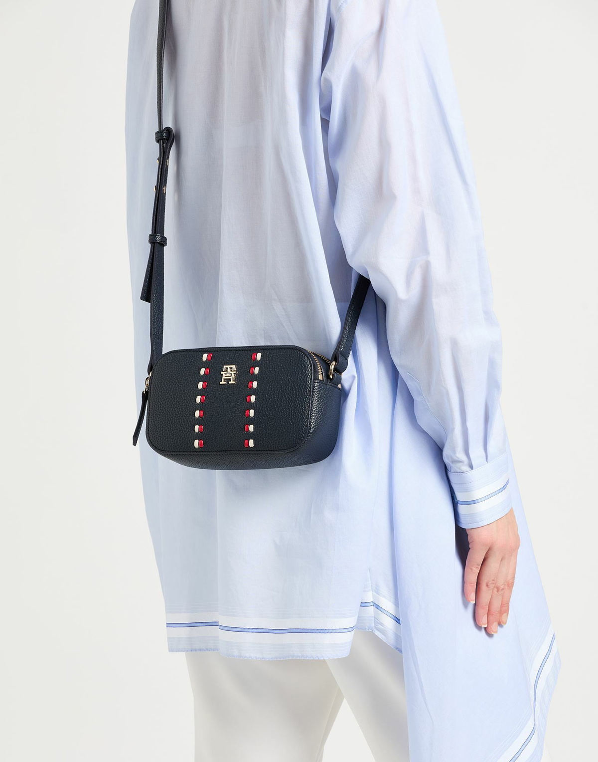 Tommy Hilfiger Womens Cross-body bag in Navy