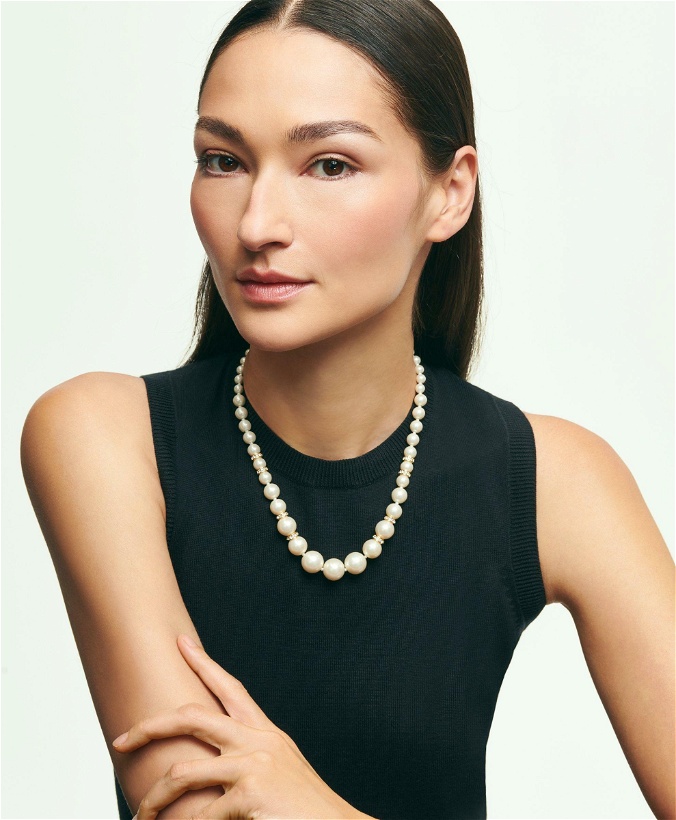 Photo: Brooks Brothers Women's Pearl Necklace | White