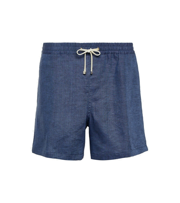 Photo: Loro Piana Bay linen Bermuda shorts