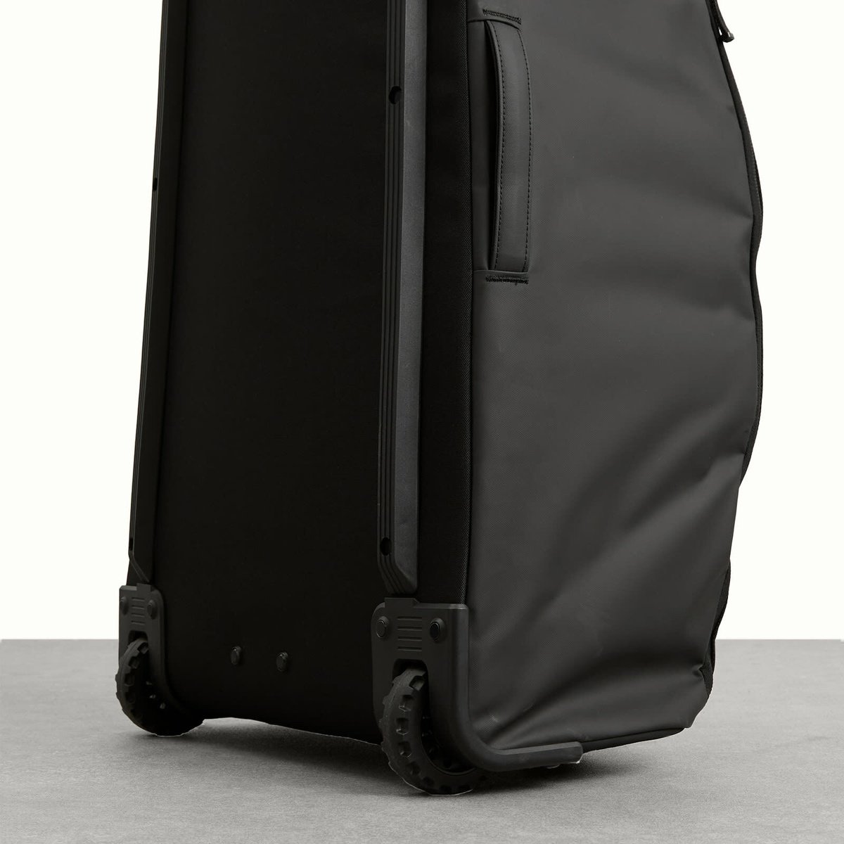 Db Journey Hugger Roller Bag Carry-On - 90L in Black Out 
