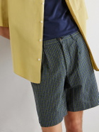 Noah - Straight-Leg Pleated Checked Cotton and Linen-Blend Seersucker Shorts - Green