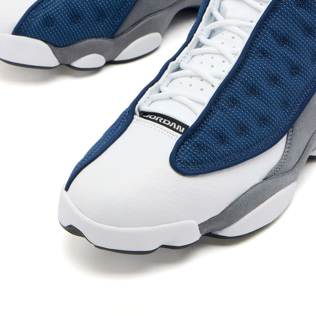 Air Jordan 13 Retro Sneaker in Navy/Flint Grey/White