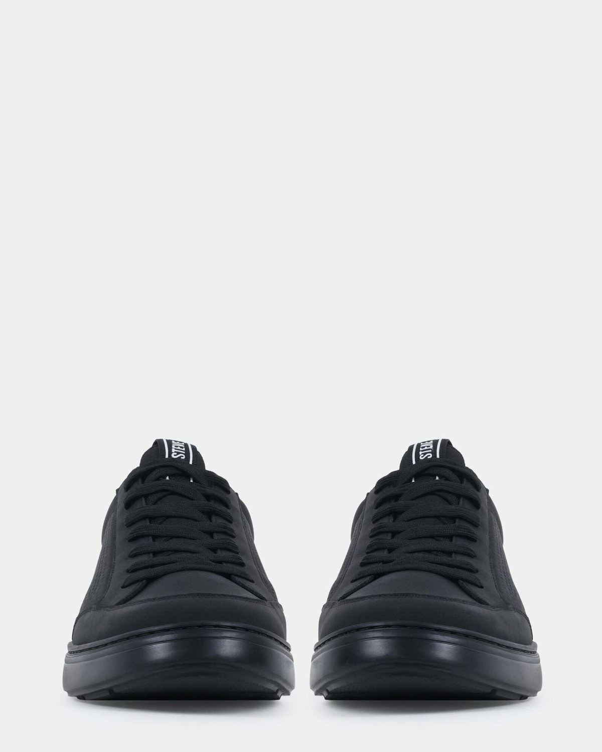 Steve Madden Lazlo Sneakers in Black Nubuck