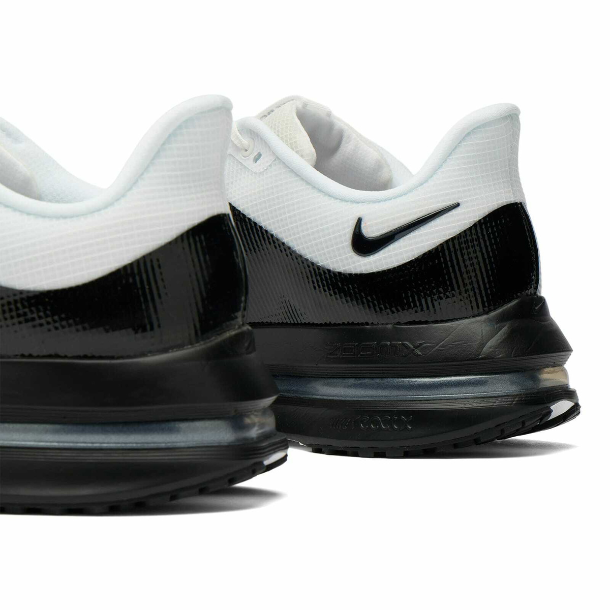 Nike Pegasus Premium Sp Sneaker in White/Black