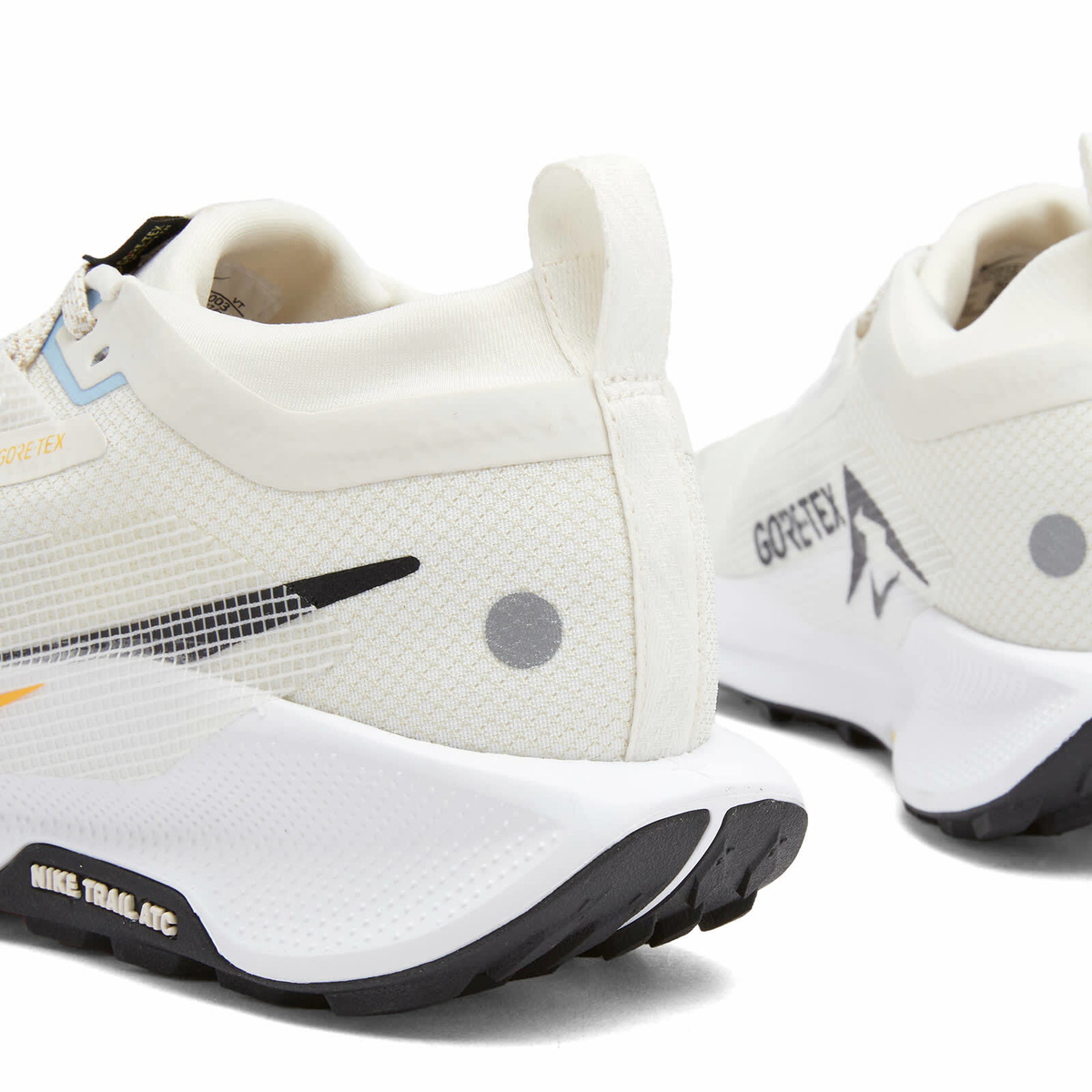 Nike Running Women's Nike Pegasus Trail 5 Gore-Tex Sneaker in Phantom/Black/White/University Gold
