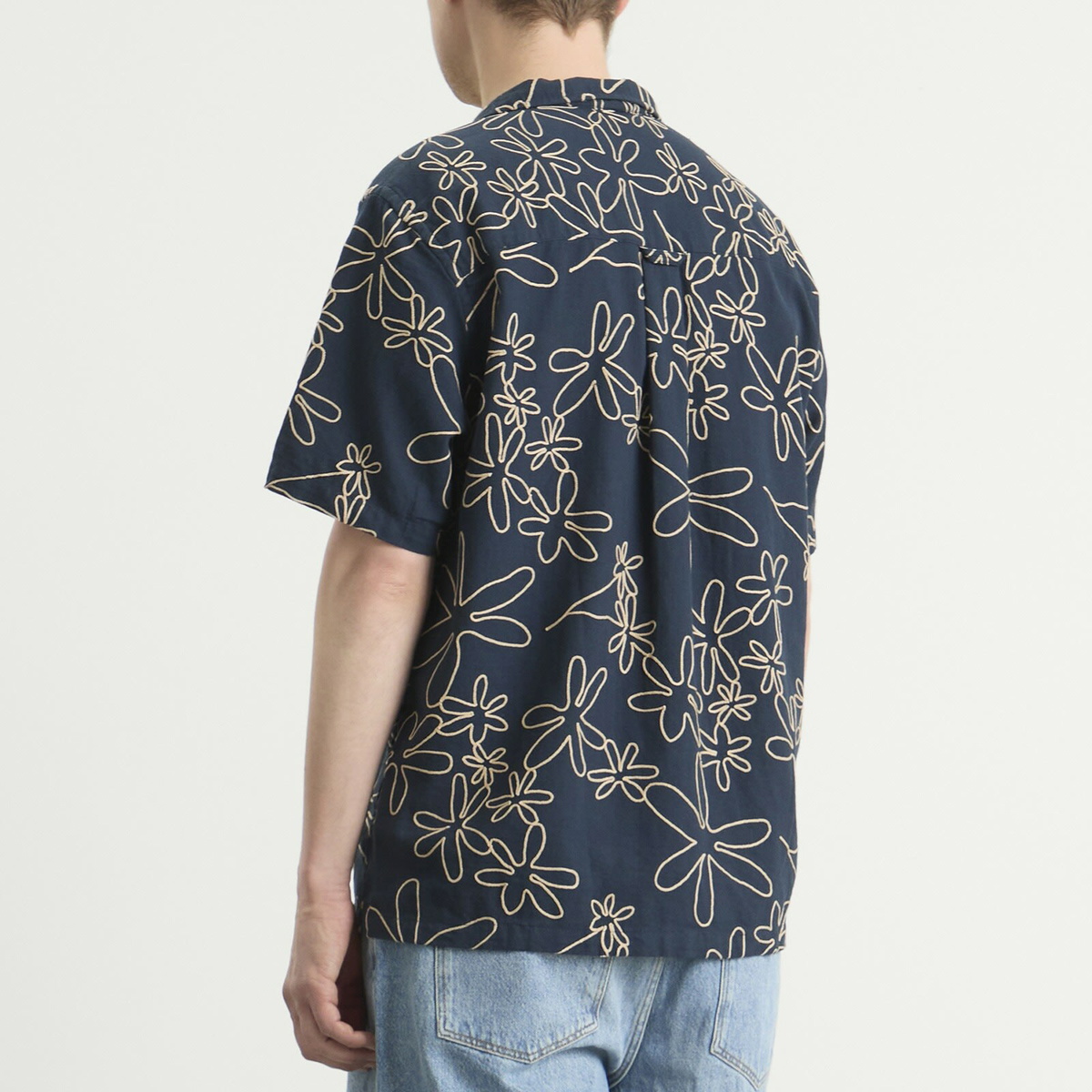 Foret Men's Peer Embroidery Regular Fit Ss Shirt in Navy