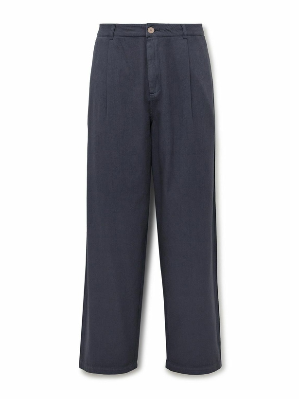 Photo: Folk - Wide-Leg Pleated Garment-Dyed Herringbone Cotton Trousers - Blue