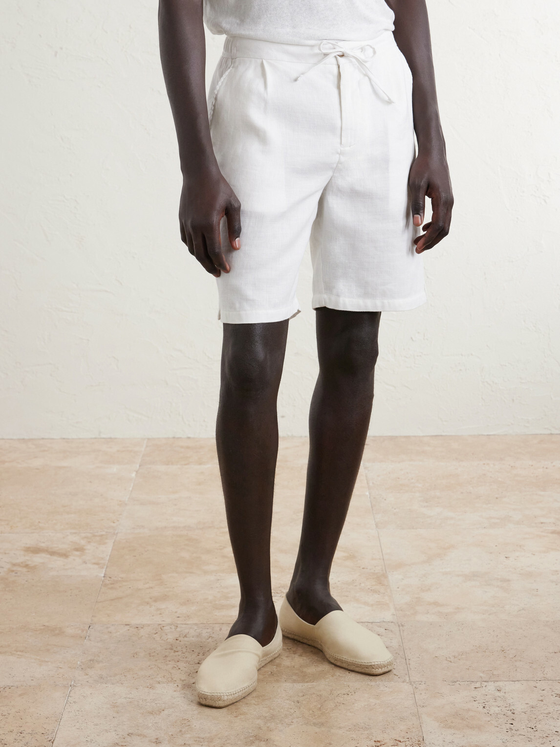 Frescobol Carioca - Rui Straight-Let Pleated Drawstring Shorts - Neutrals