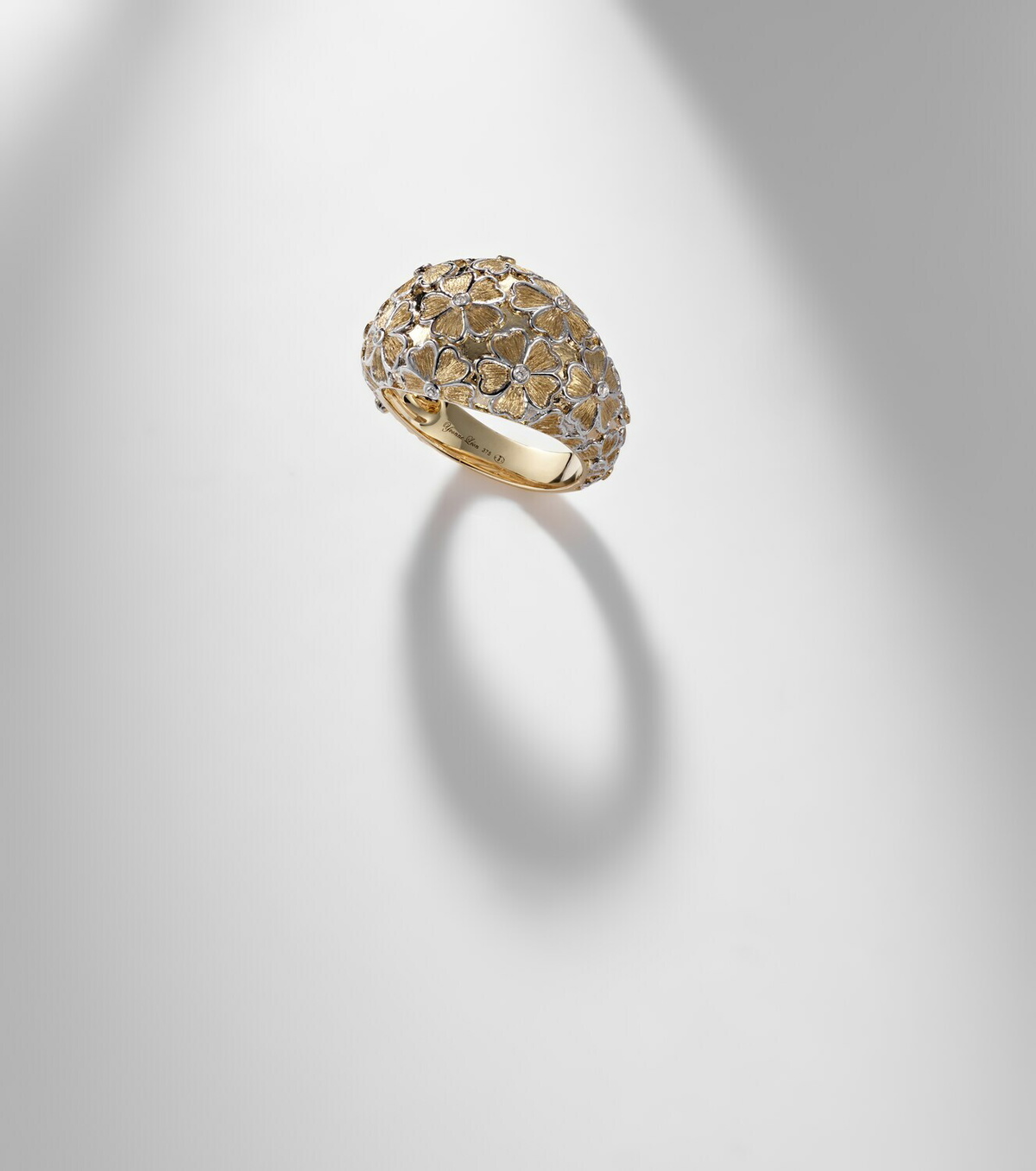 Yvonne Léon Dôme Fleurie 9kt gold (375/1000) ring with diamonds