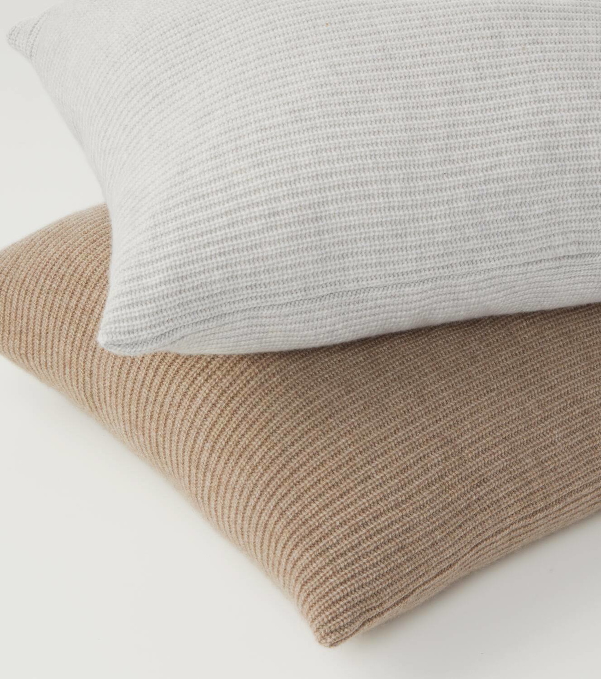 Brunello Cucinelli Ribbed-knit cashmere pillow