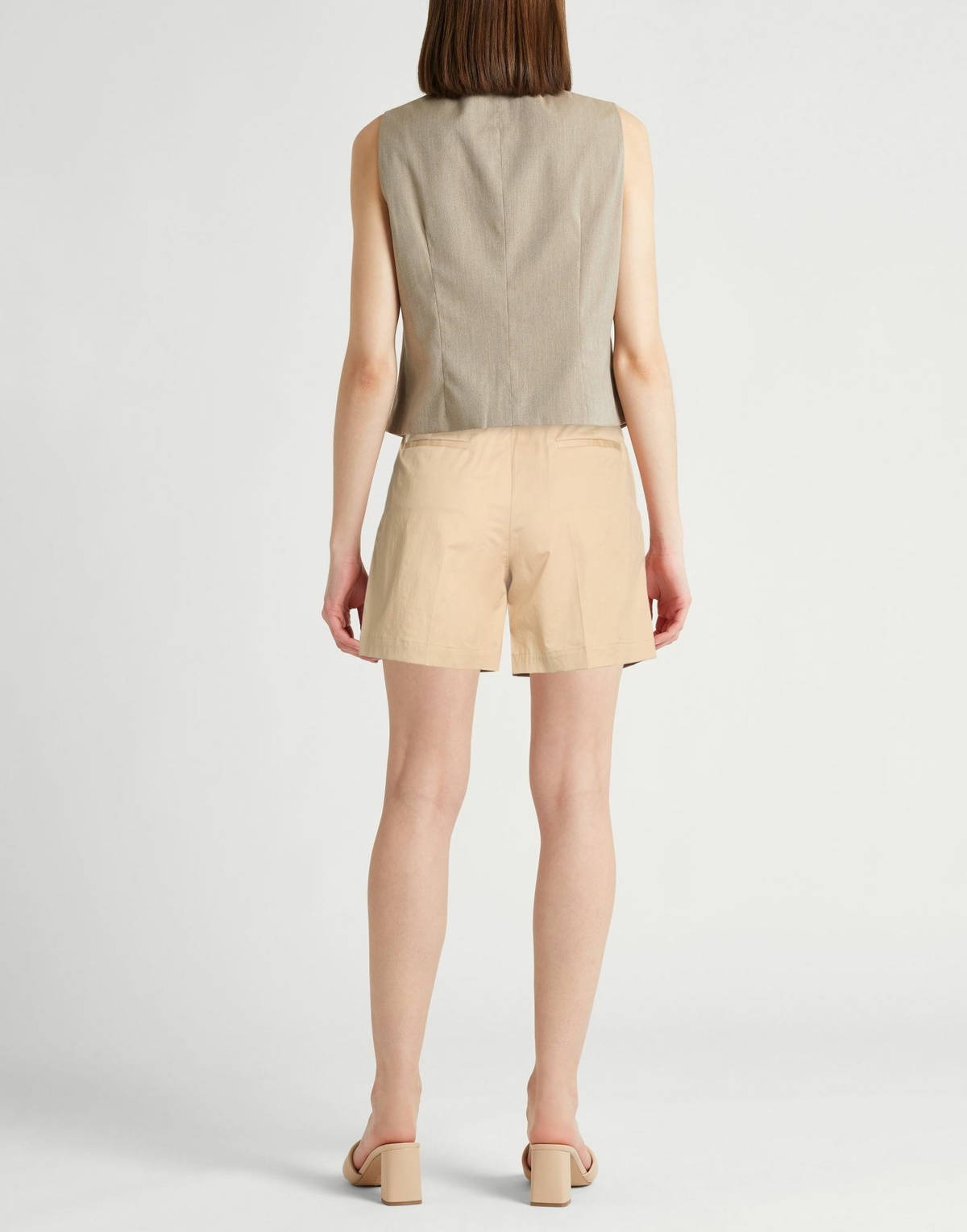 Peserico Easy Womens Shorts & Bermuda Shorts in Sand
