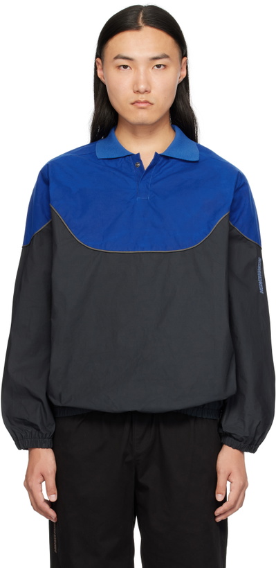 Photo: Robyn Lynch Blue & Black Pullover Polo