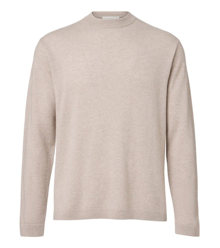 Photo: Lisa Yang Mason cashmere sweater