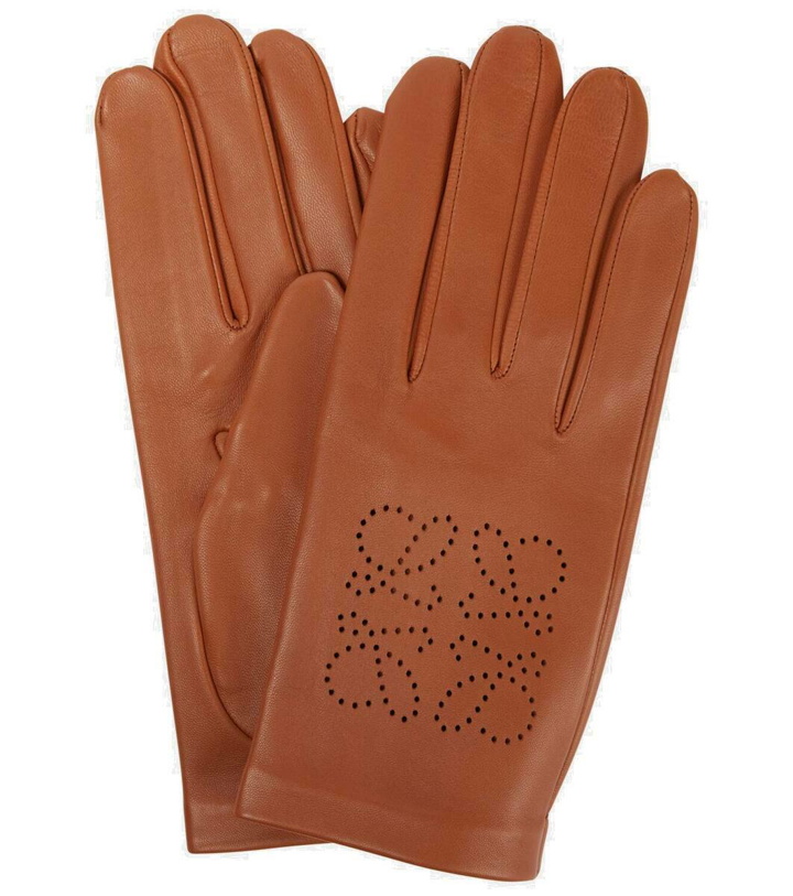 Photo: Loewe Anagram leather gloves